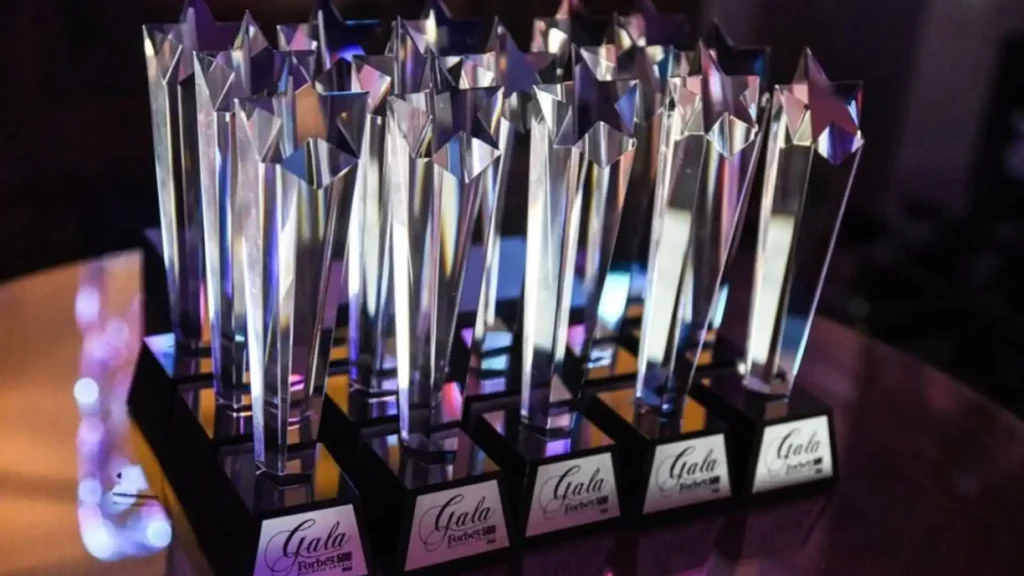 alt="Forbes' Special Award for "Business Versatility"