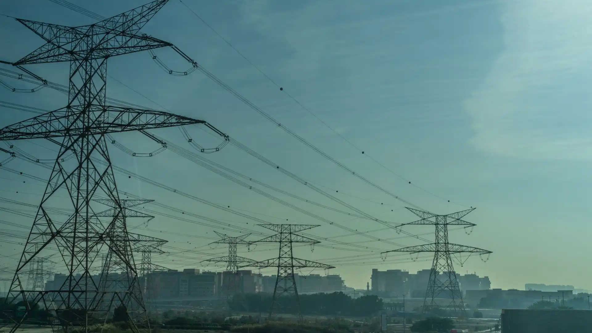 alt="Spring Cocktail 2019 and energy forecasts for this year"